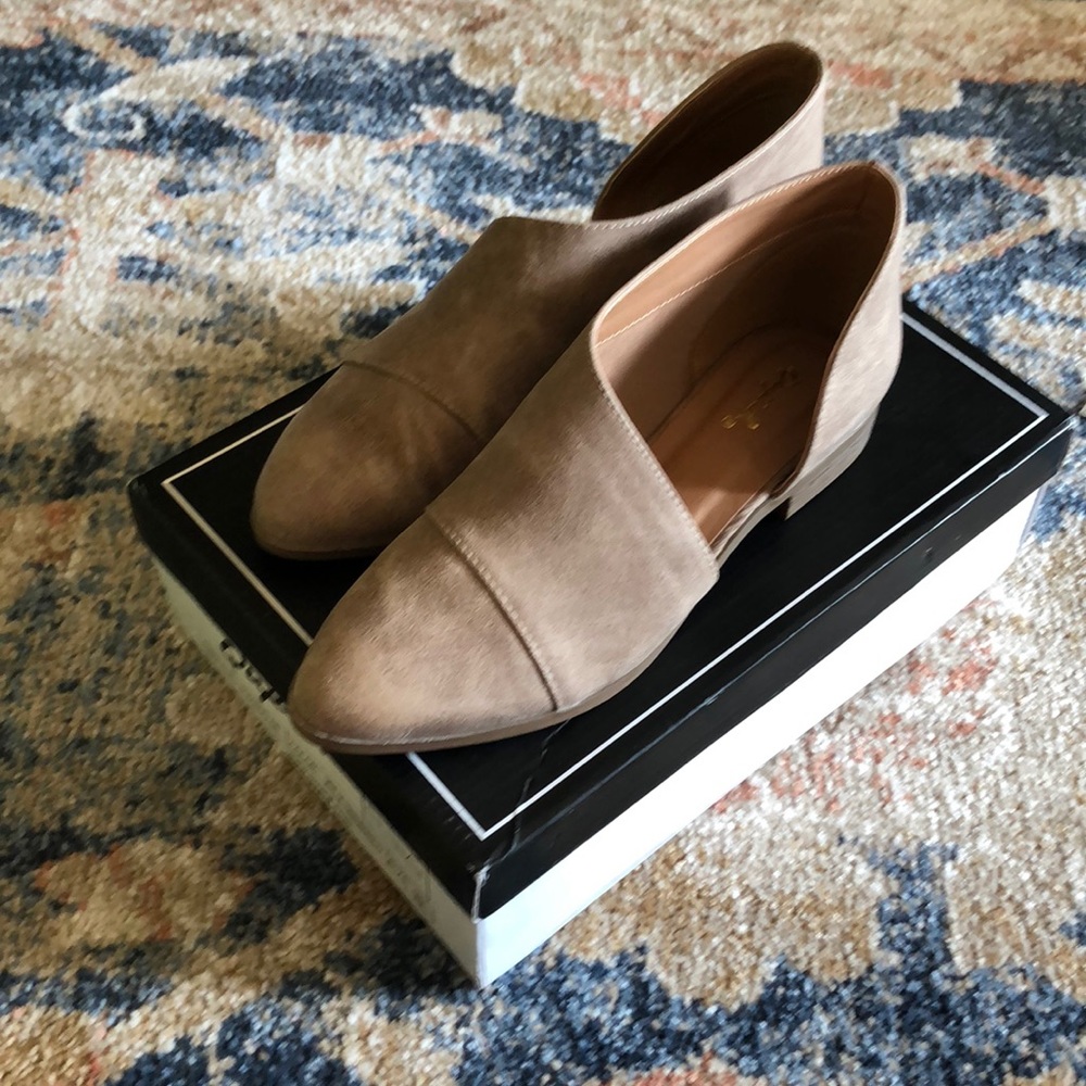 Qupid Taupe Sandals